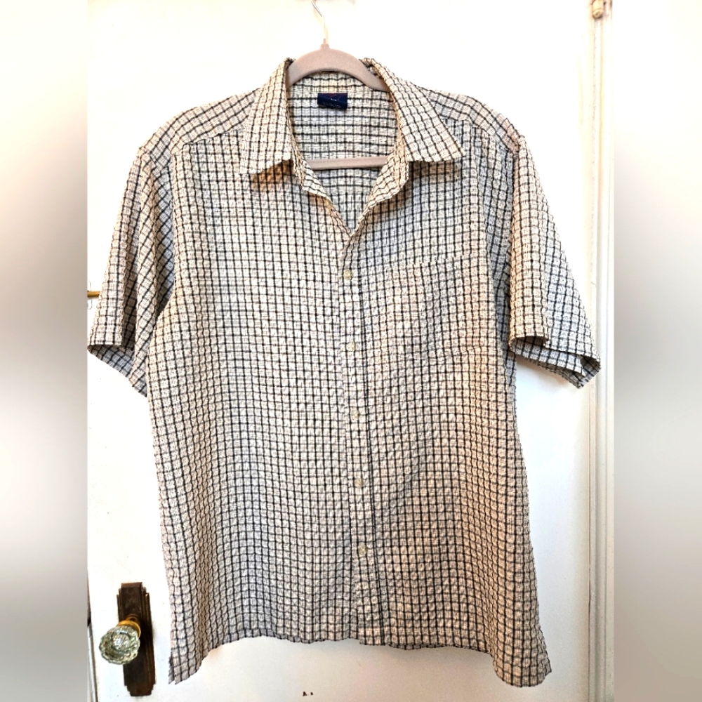 4 for $30 🌈 men's Urban Rags Black and White Checkered Shirt size LG